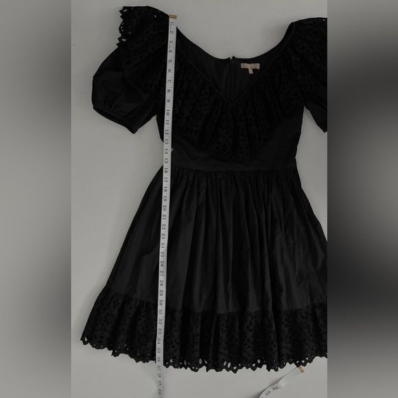 $2K Michael Kors Collection COTTON POPLIN PUFF-SLEEVE EYELET DRESS IN BLACK 6 - Picture 6 of 12